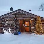 아파트 Kuukkeli Log Teerenpesae 사리셀카