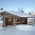 Kuukkeli Log Teerenpesae * 사리셀카