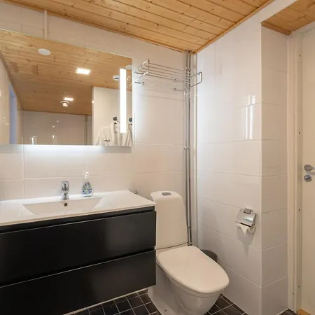 Kuukkeli Log Teerenpesae Daire