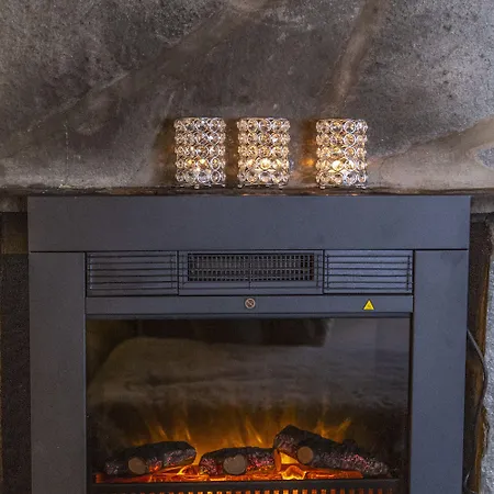 Kuukkeli Log Teerenpesae