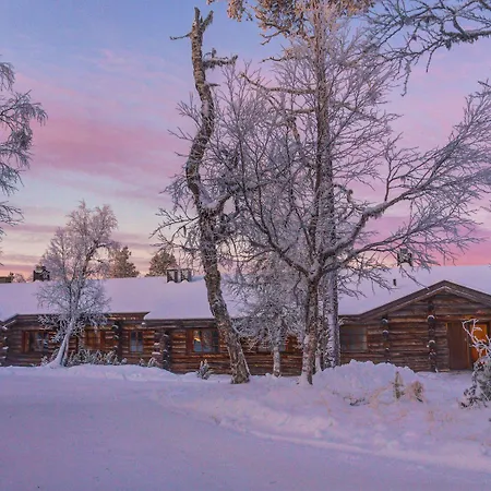 Kuukkeli Log Teerenpesae