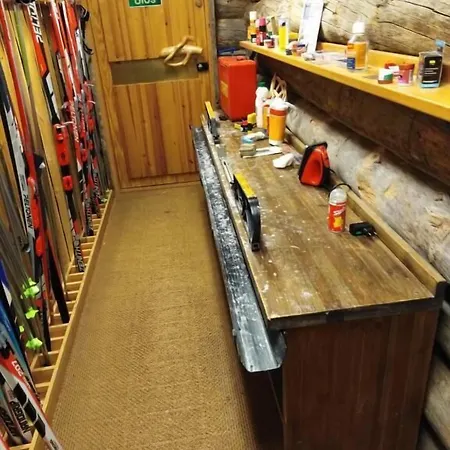 Kuukkeli Log Teerenpesae *