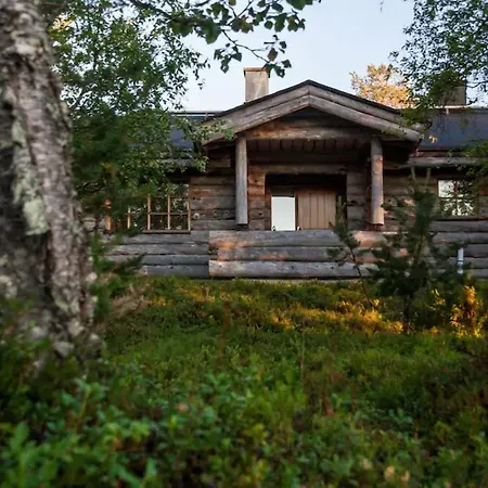 Kuukkeli Log Teerenpesae Saariselkä