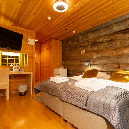 Kuukkeli Log Teerenpesae Saariselkä