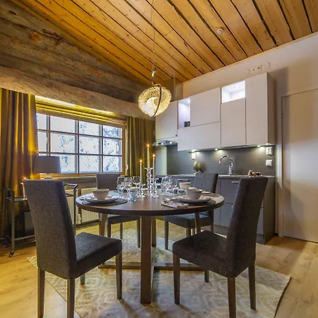 Kuukkeli Log Teerenpesae * Саариселькя