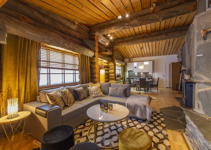 Lägenhet Kuukkeli Log Teerenpesae Saariselkä