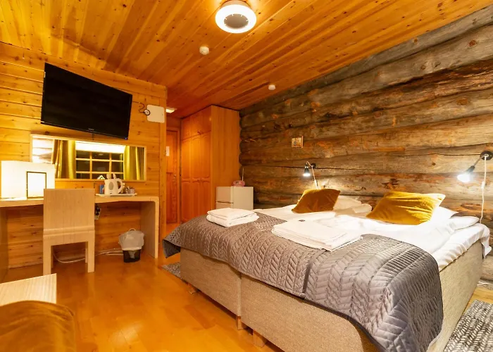 Kuukkeli Log Teerenpesae Saariselkä