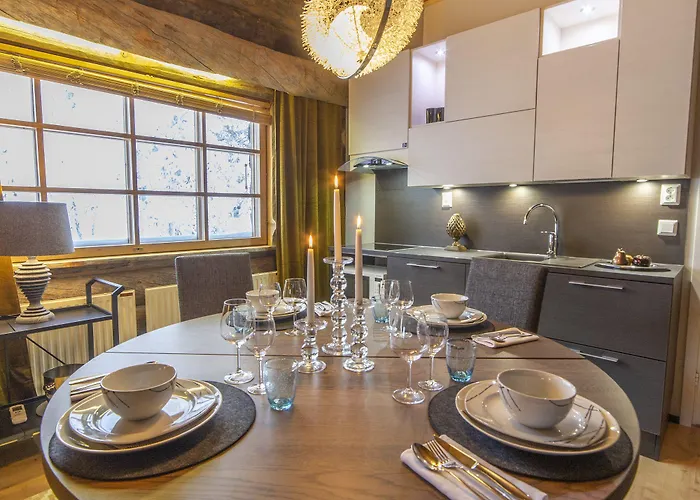 Kuukkeli Log Teerenpesae *